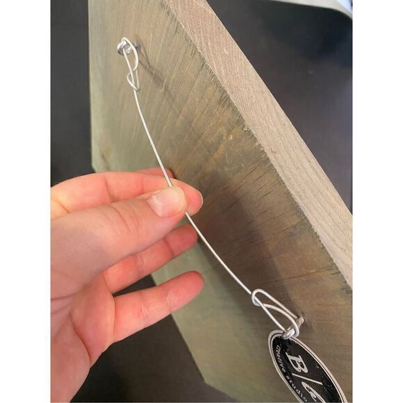 Rustic Wooden Sign “Pets Make Our Lives Whole” Hand Crafted Wall Hanging with Pa - Picture 9 of 9